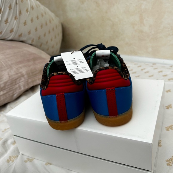 Adidas samba Consortium cup sneaker politics - Picture 4 of 11